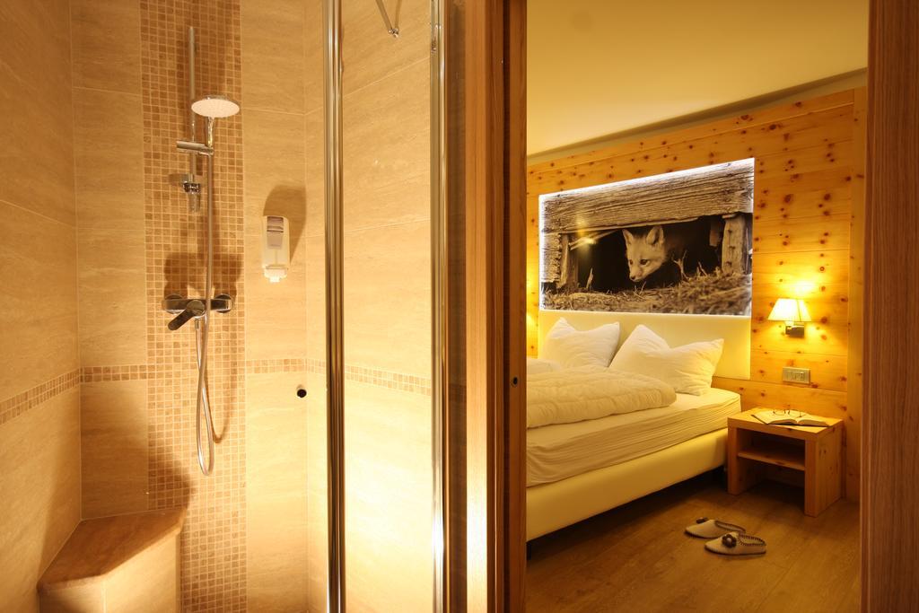 Hotel Pineta บาเซลกา ดิ ปีเน ภายนอก รูปภาพ