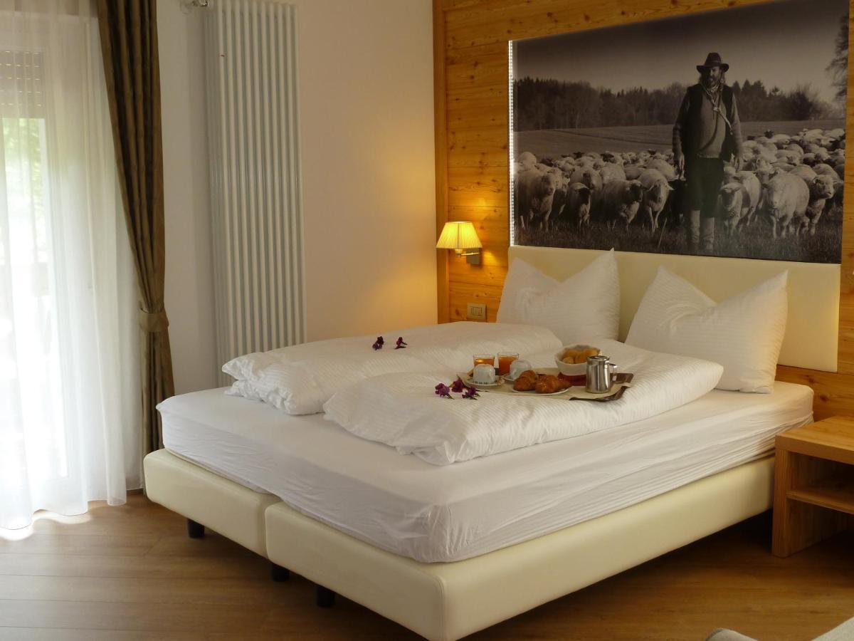 Hotel Pineta บาเซลกา ดิ ปีเน ห้อง รูปภาพ